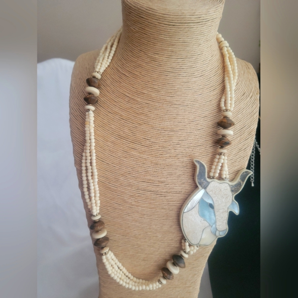Vintage Lee Sands Bull necklace ✨️